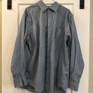 Calvin Klein Men’s long sleeved dress shirt Size XL (17, 34/35)